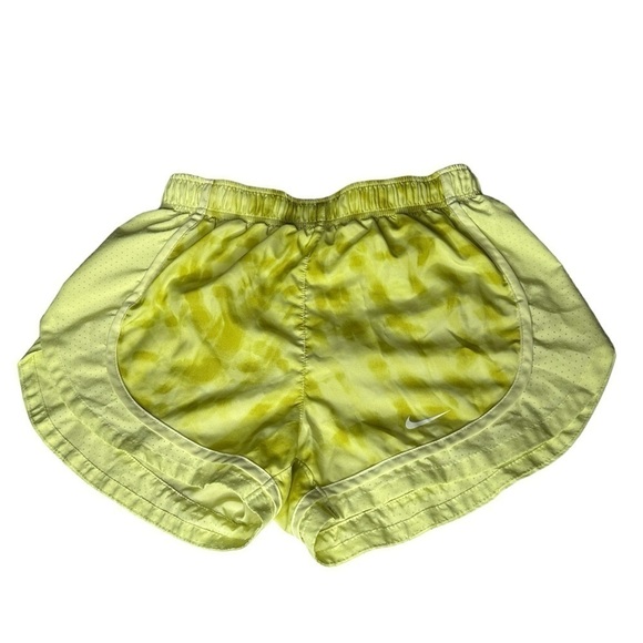 Nike Women's Surf to Sport Tempo Running Short in Luminous Green - Picture 2 of 6